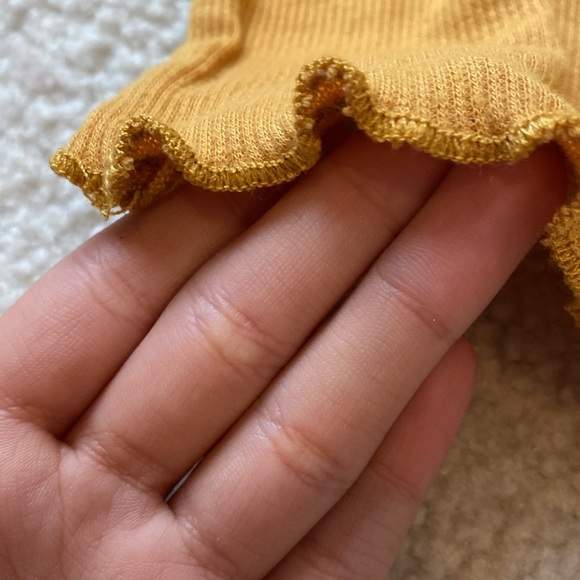 XS lettuce edge baby tee - Picture 4 of 5